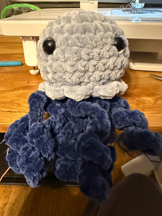 Blue Jellyfish plushie - Sparkle eyes