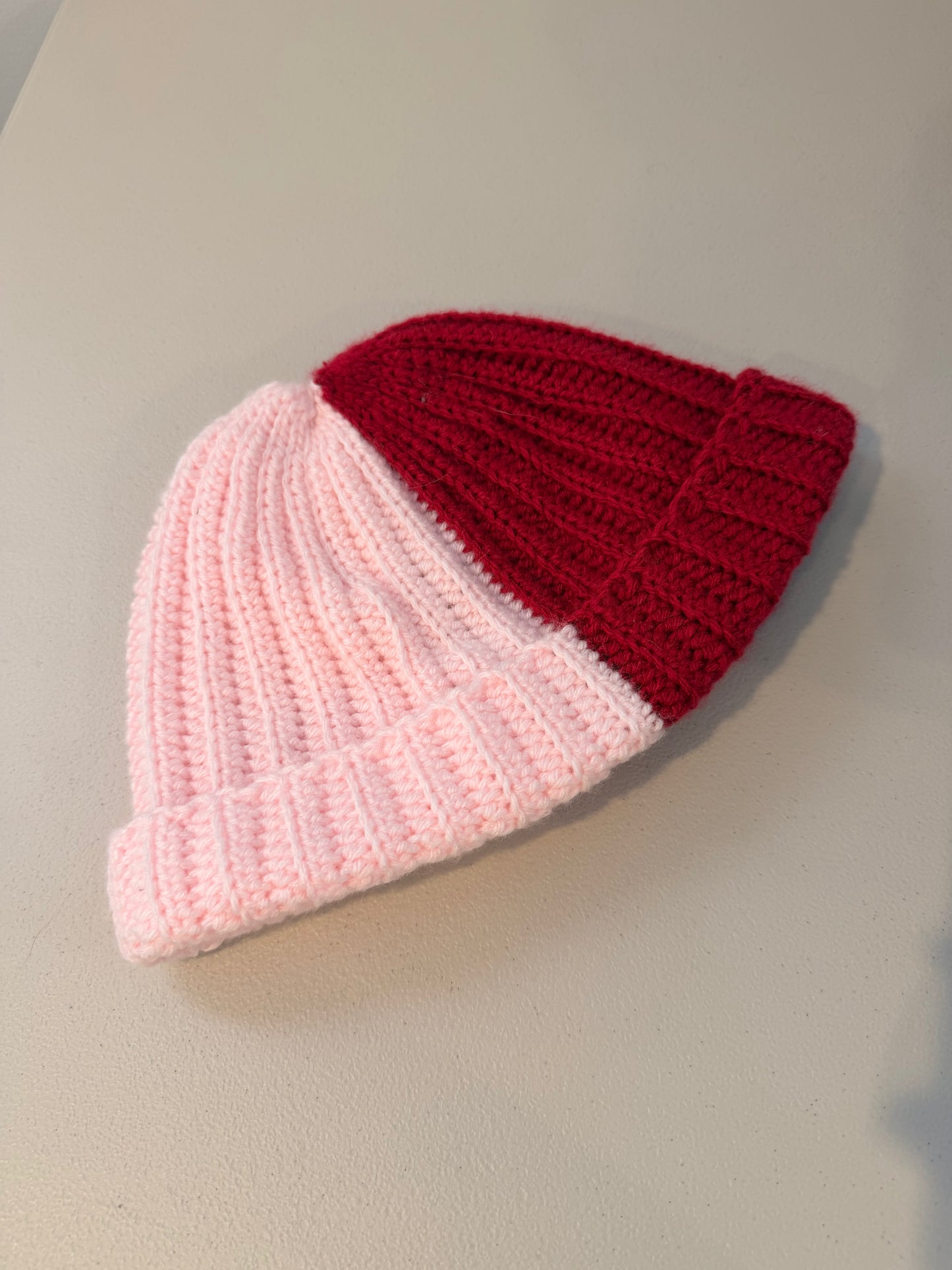 Two faced love | warm tones | red & pink | crochet adult small two toned beanie
